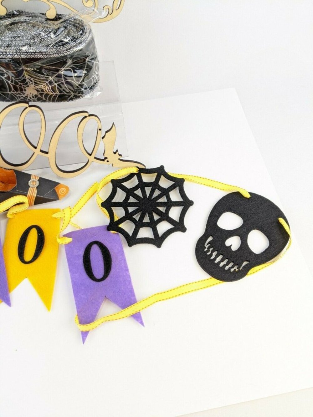 Halloween Wreath Ribbon 2.5x10 w/ 2 wood decor 2 cardboard decor Boo Banner New - Picture 5 of 10
